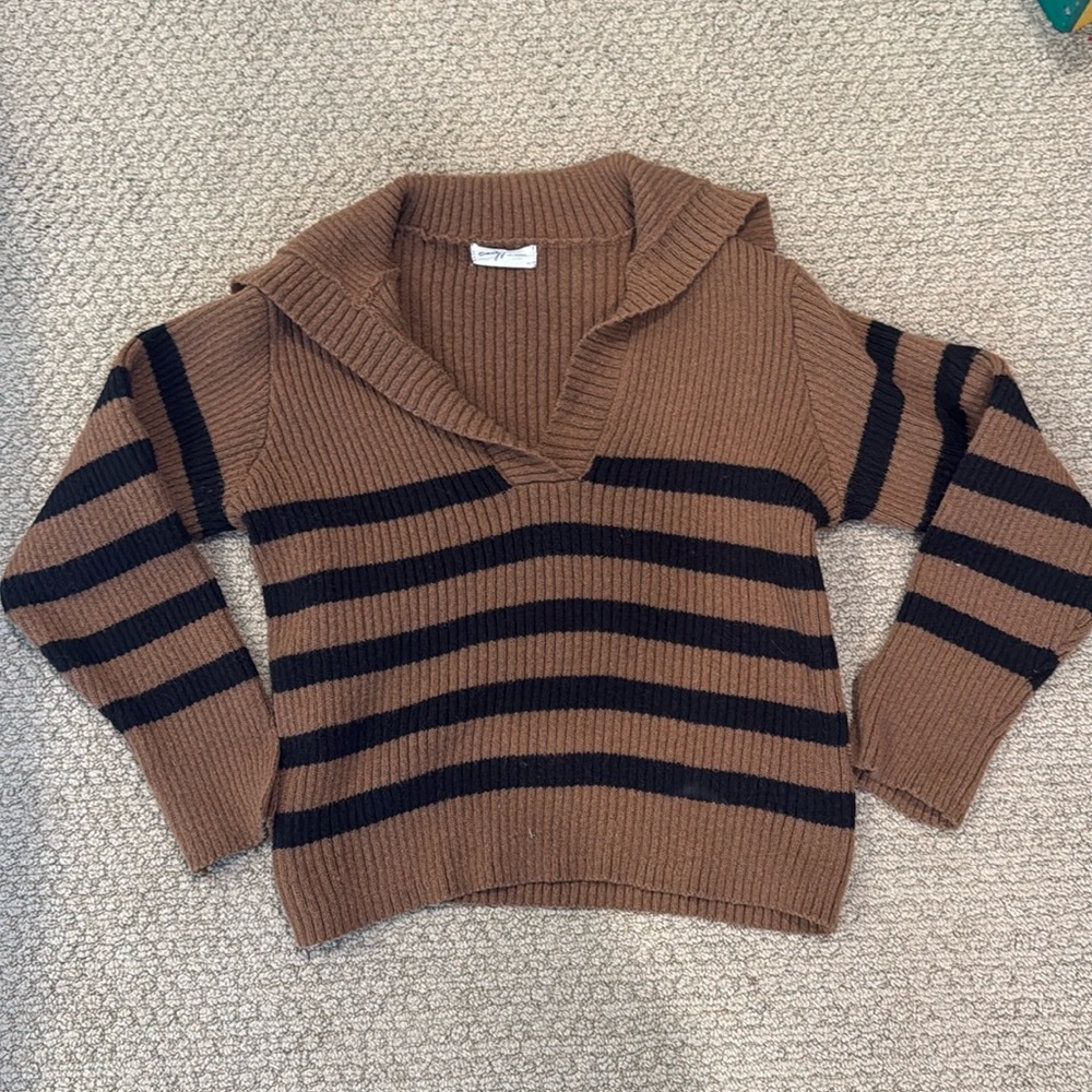 Carly Jean Los Angeles Black and Brown Striped Sweater. Size M.